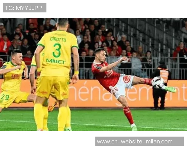 里昂与波尔多的激烈对决谁能在法甲赛场上笑到最后