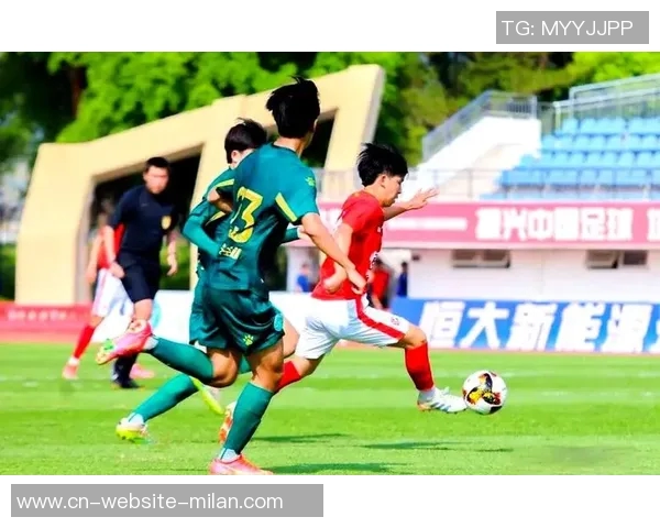 中国香港足球队迎战朝鲜队期待精彩对决展现亚洲足球魅力与实力较量 中国香港足球队迎战朝鲜队期待精彩对决展现亚洲足球魅力与实力较量